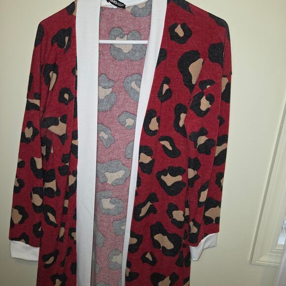 Red Leopard Print Cardigan - Picture 2 of 2
